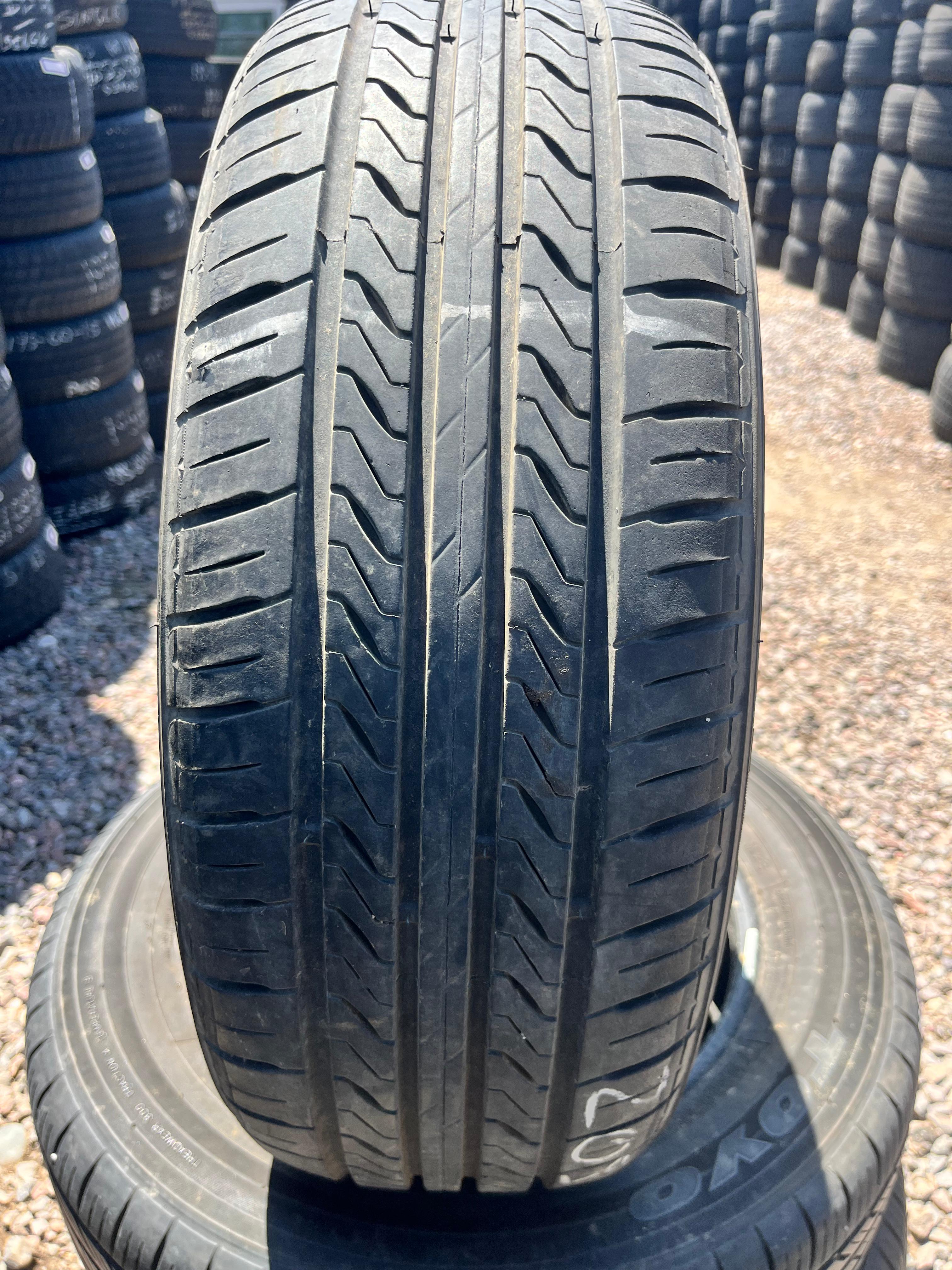 255/35ZR20 Single (1 Used Tire)