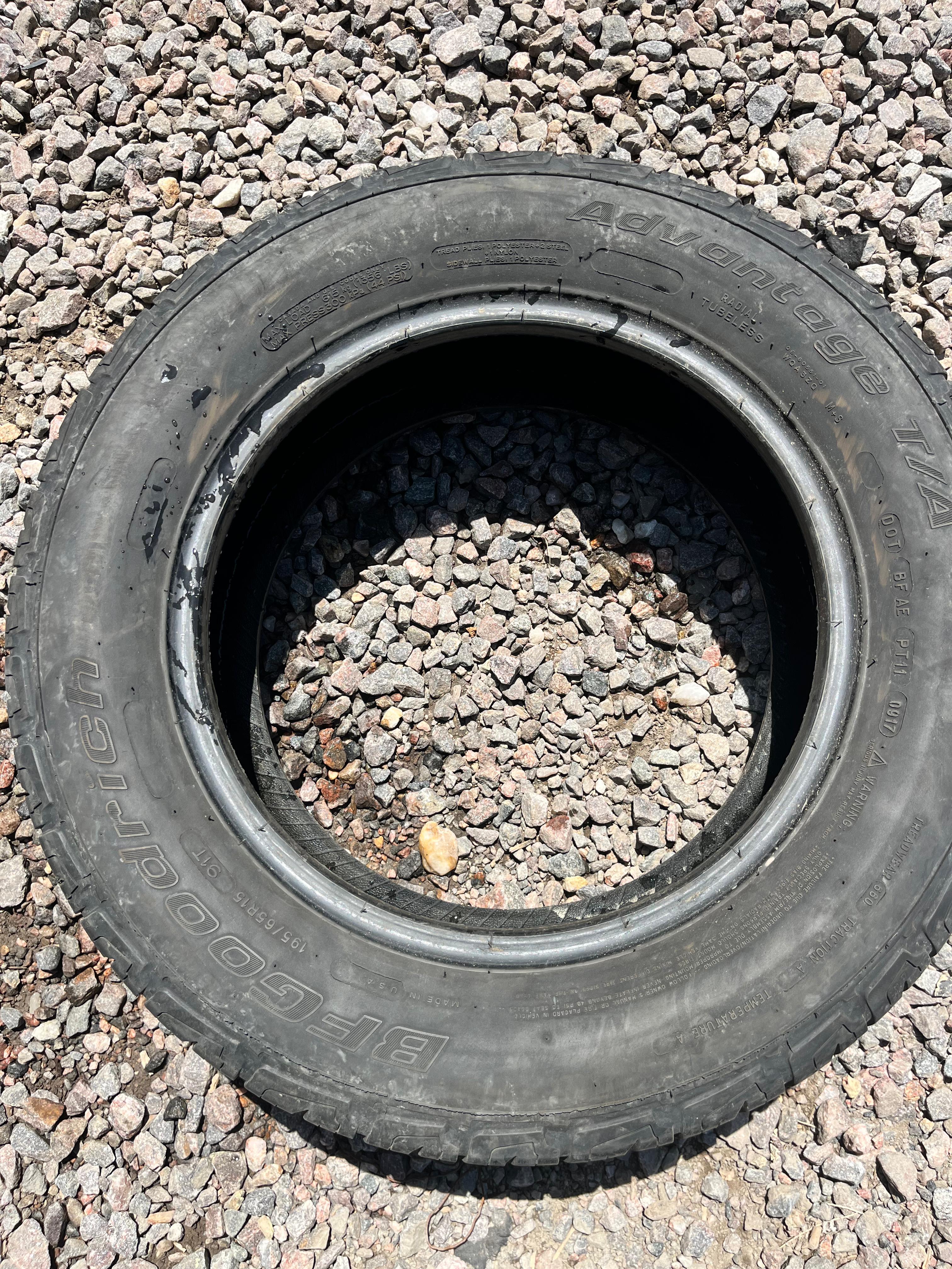 195/65R15 Single (1 Used Tire)  BFGoodrich Advantage