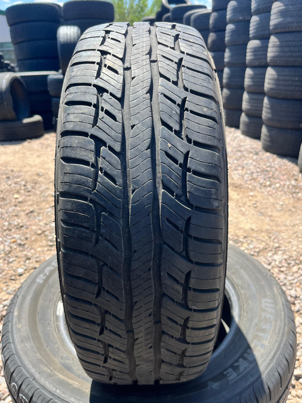 195/65R15 Single (1 Used Tire)  BFGoodrich Advantage
