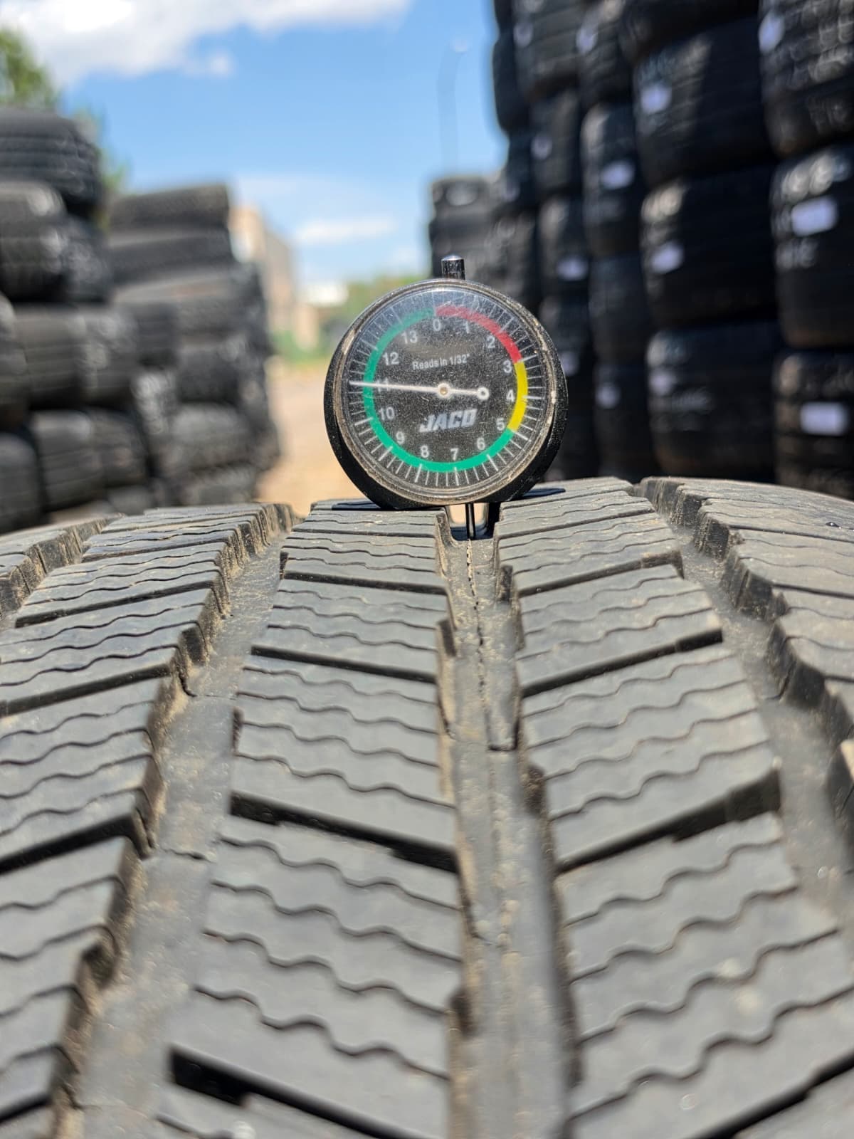 275/55R20 Single (1 Used Tire)  Michelin Defender LTX