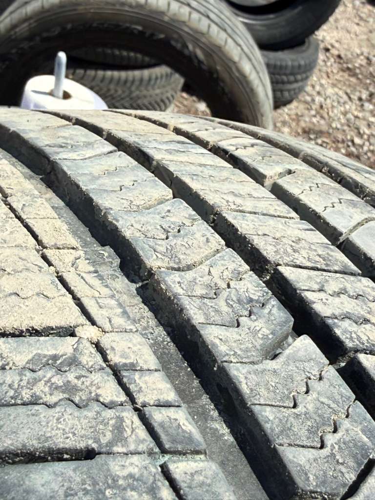 215/65R16 Set (4 Used Tires)  Arizonan Silver Edition