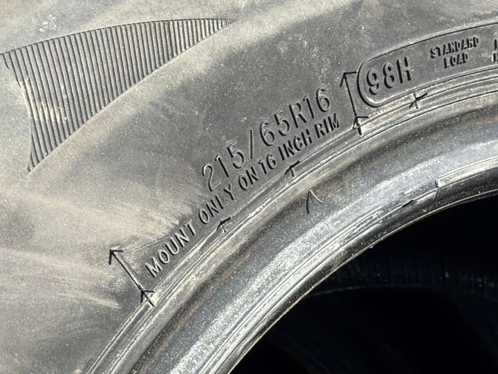 215/65R16 Set (4 Used Tires)  Arizonan Silver Edition