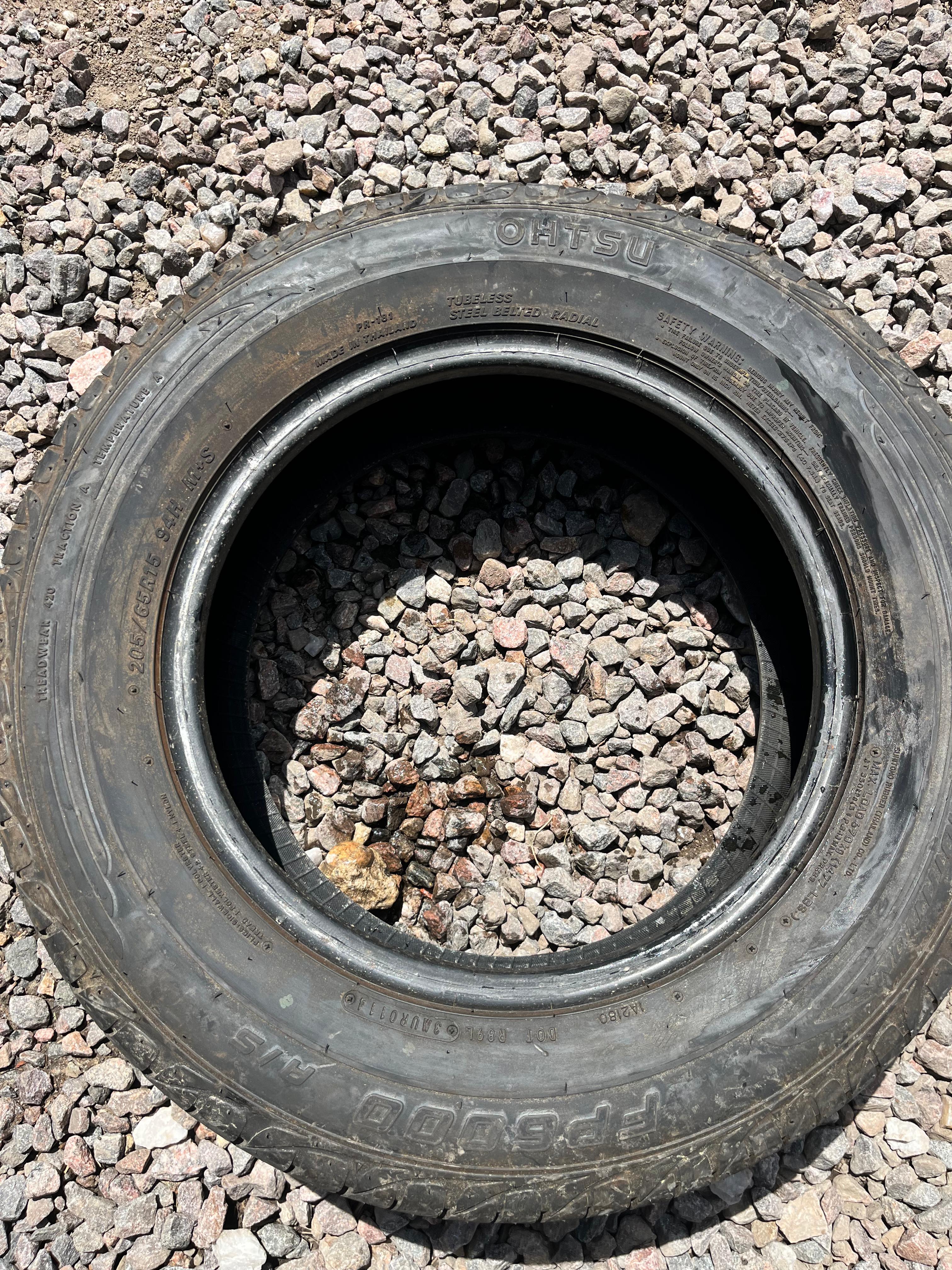 205/65R15 Single (1 Used Tire) OHTSU FP6000