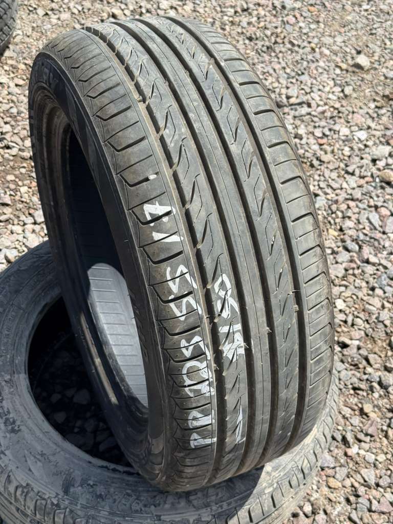 225/55ZR17 Pair (2 Used Tires) Sentury UHP