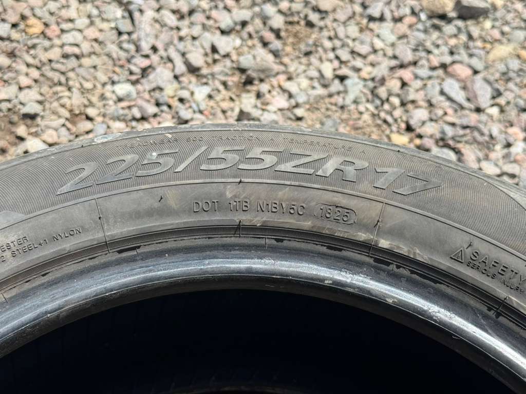 225/55ZR17 Pair (2 Used Tires) Sentury UHP