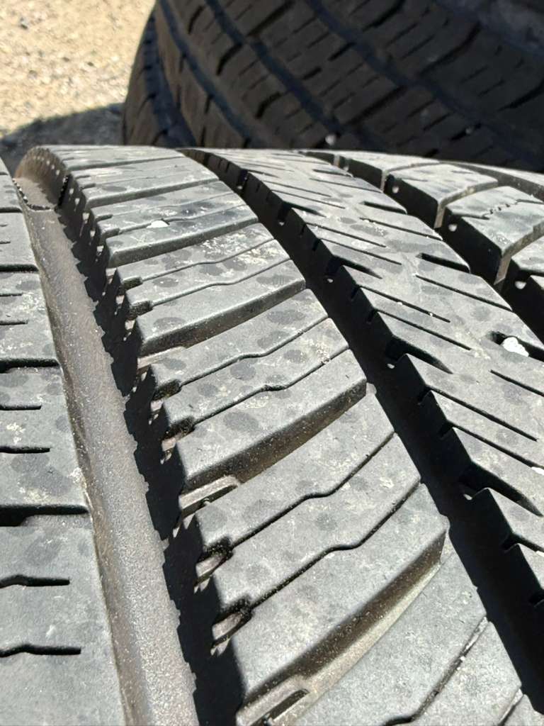 235/40R19 Pair (2 Used Tires) Yokohama YK-GTX