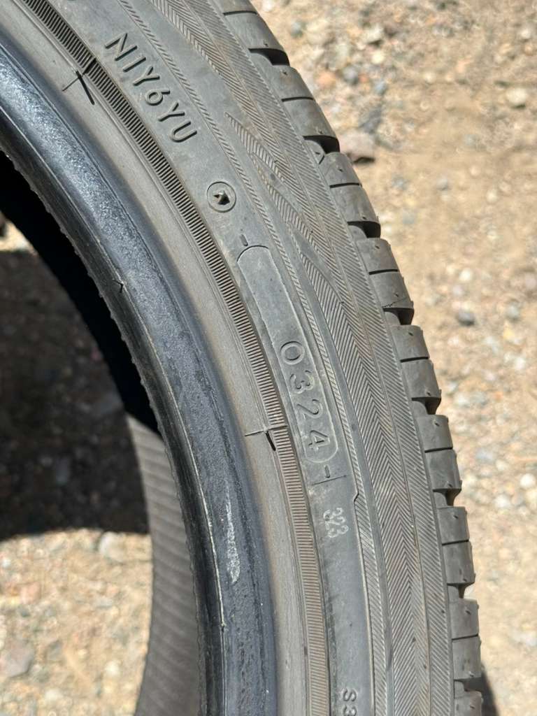 235/40R19 Pair (2 Used Tires) Yokohama YK-GTX