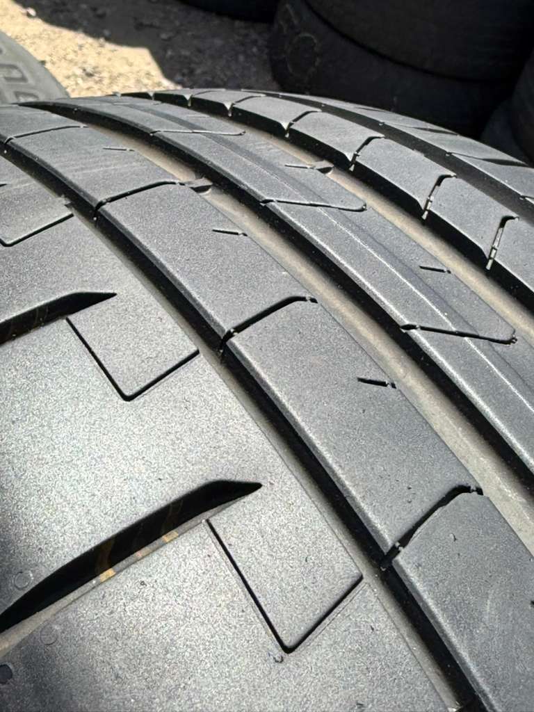 235/35R20 Set (4 Used Tires)  Pirelli   P Zero