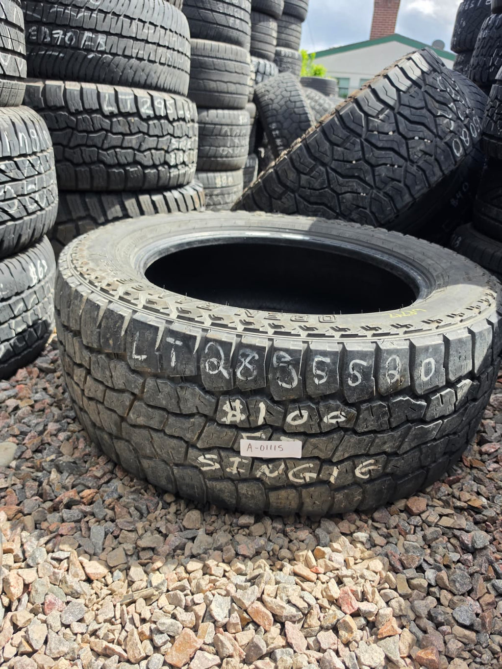 LT285/55R20 Single (1 Used Tire) Manama Open Range