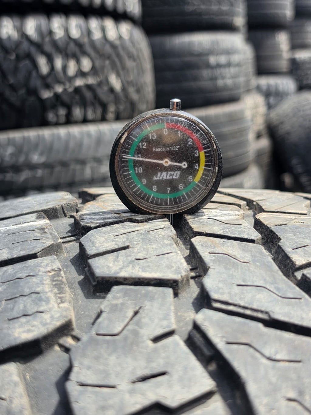 LT285/55R20 Single (1 Used Tire) Manama Open Range