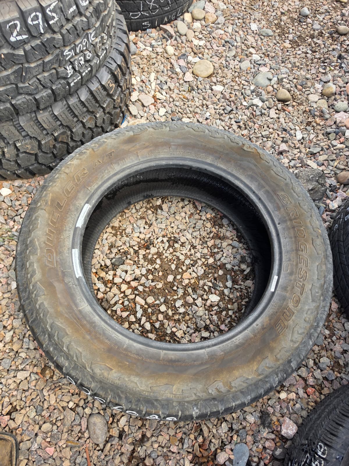 275/60R20 Single (1 Used Tire) Bridgestone Dueler
