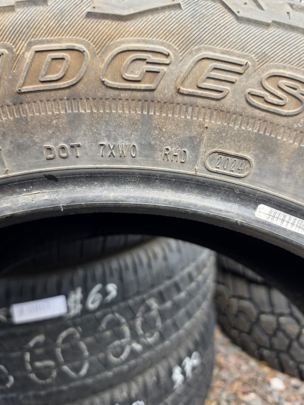 275/60R20 Single (1 Used Tire) Bridgestone Dueler