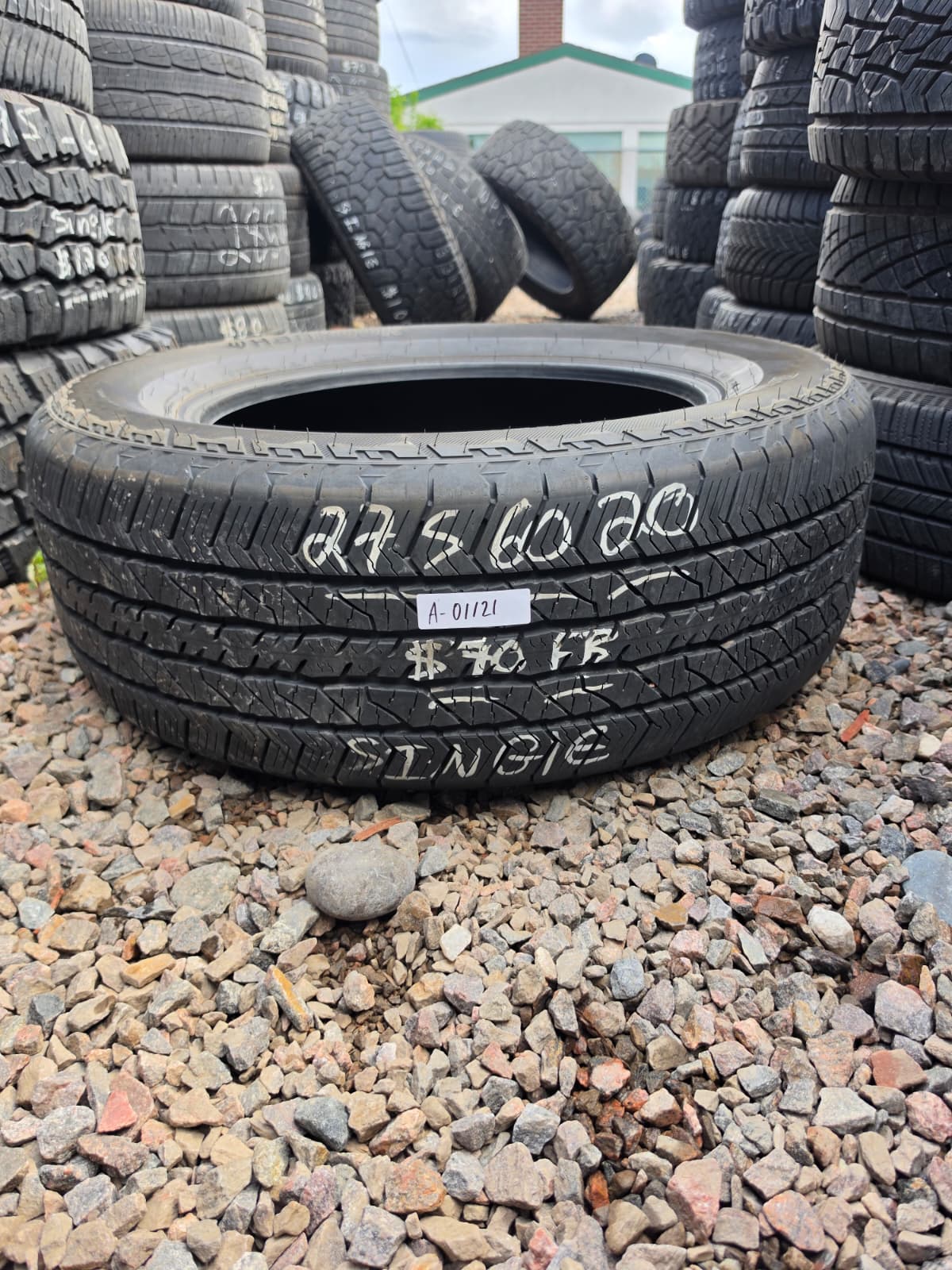 275/60R20 Single (1 Used Tire) Hankook DynaPro AT2