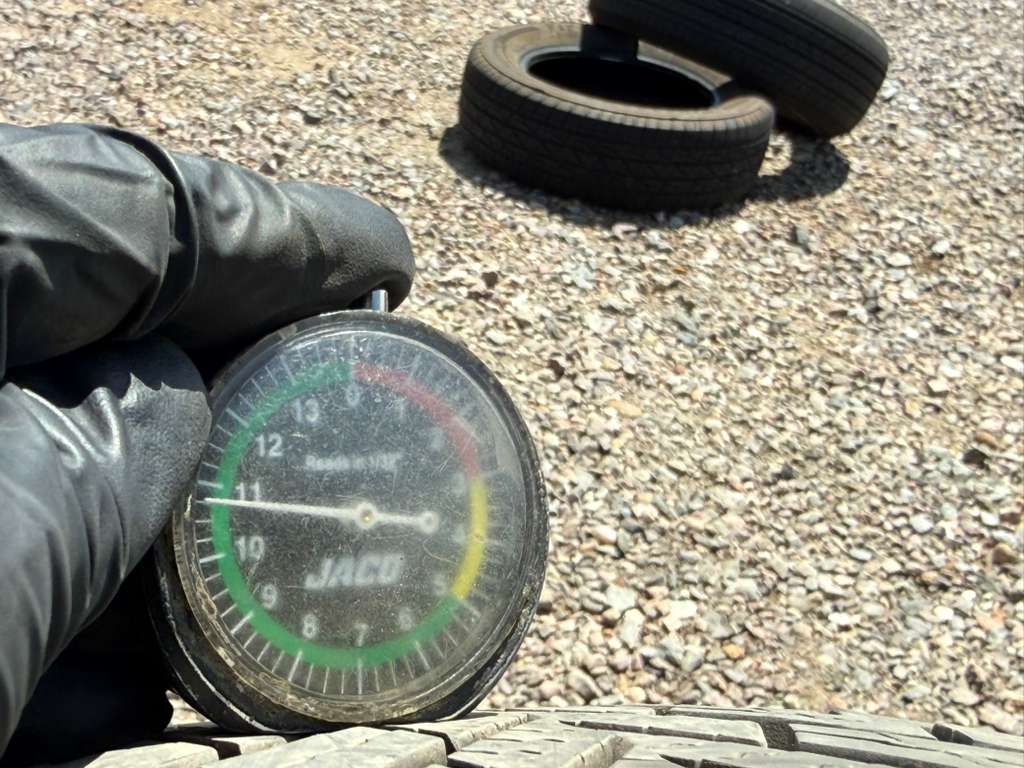 205/65R15 Set (4 Used Tires) Vredstein Quatrac