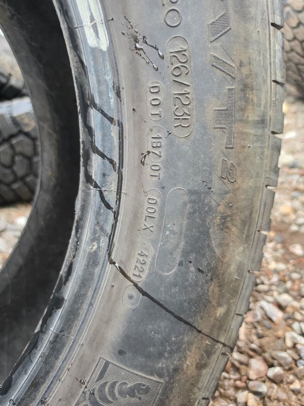 LT275/65R20 Single (1 Used Tire)  Michelin LTX 2