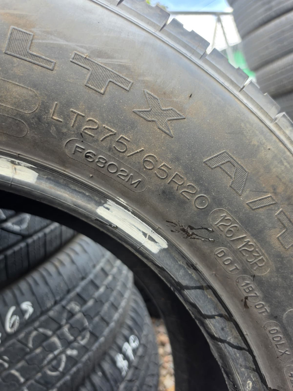 LT275/65R20 Single (1 Used Tire)  Michelin LTX 2