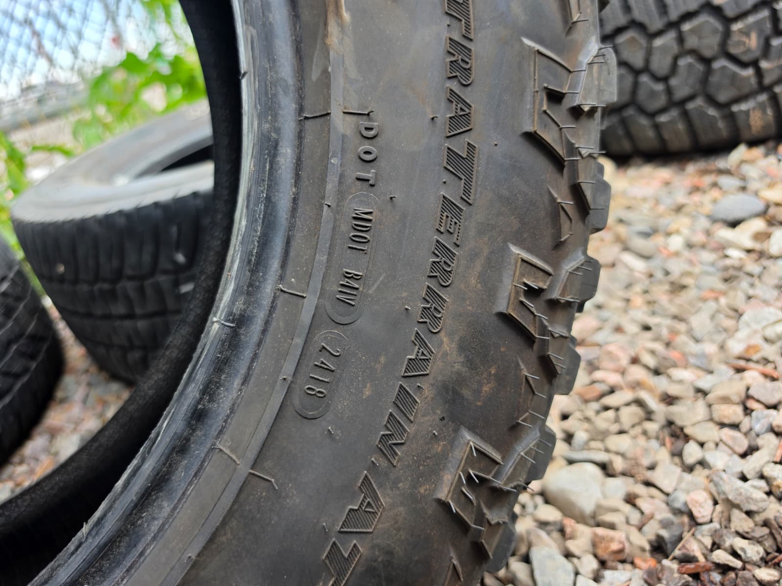 LT275/65R20 Single (1 Used Tire) Goodyear Wrangler Ultra Terrain