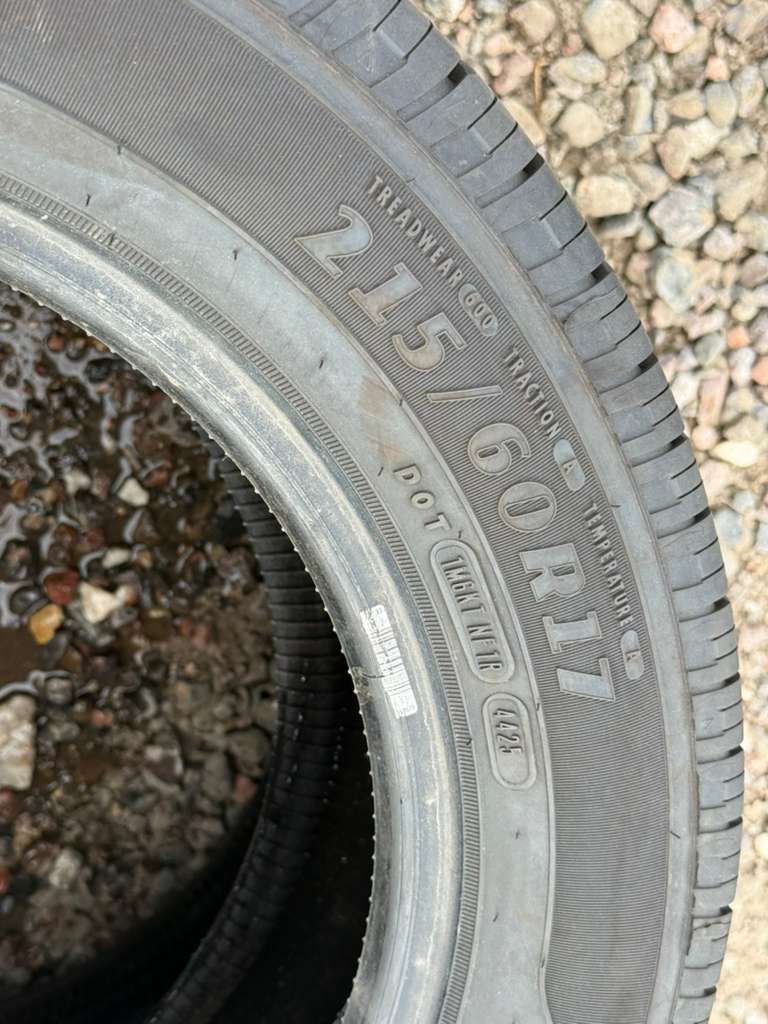 215/60R17 Pair (2 Used Tires)  Goodyear  Reliant