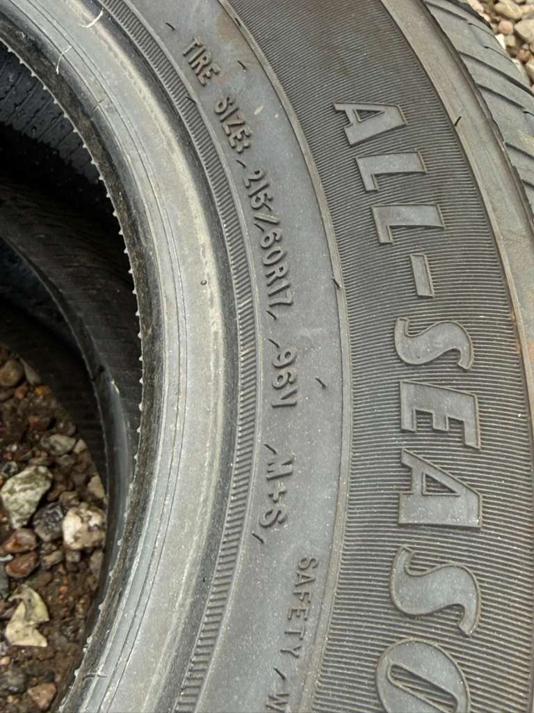 215/60R17 Pair (2 Used Tires)  Goodyear  Reliant