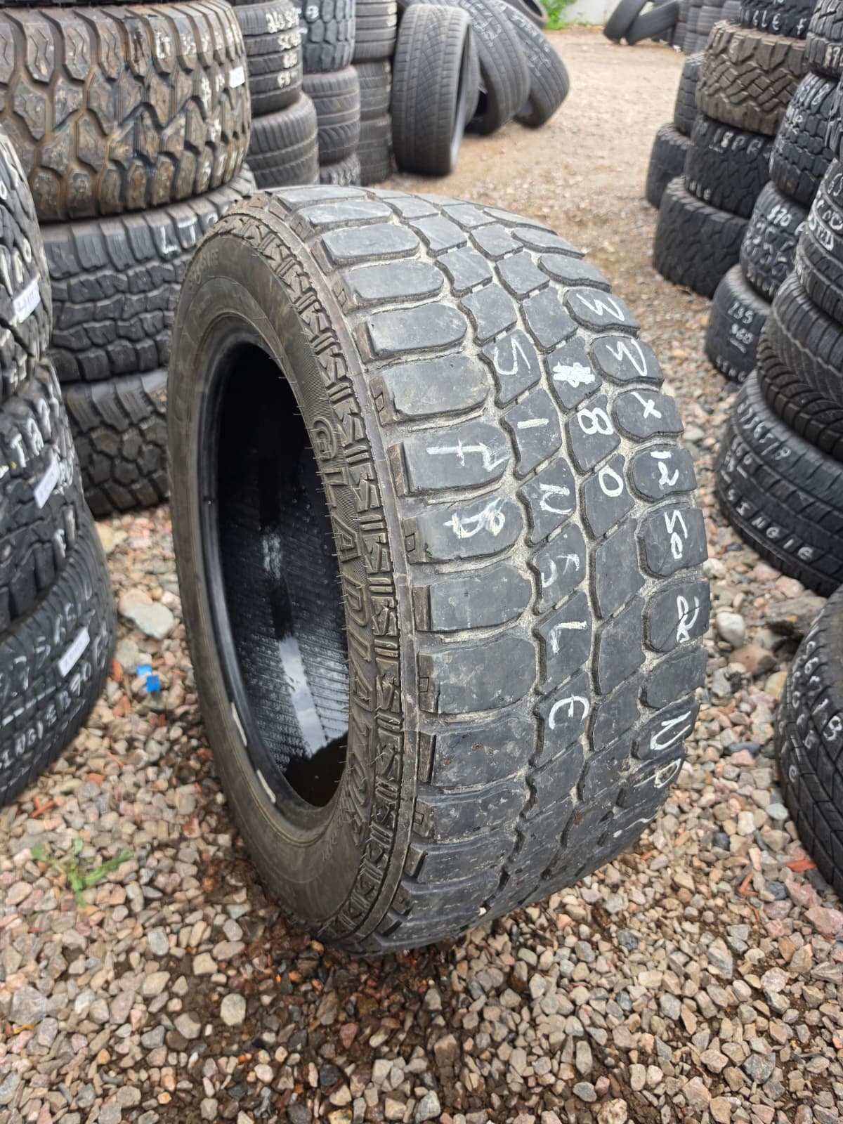LT33X12.50R20 Single (1 Used Tire) Gladiator QR900