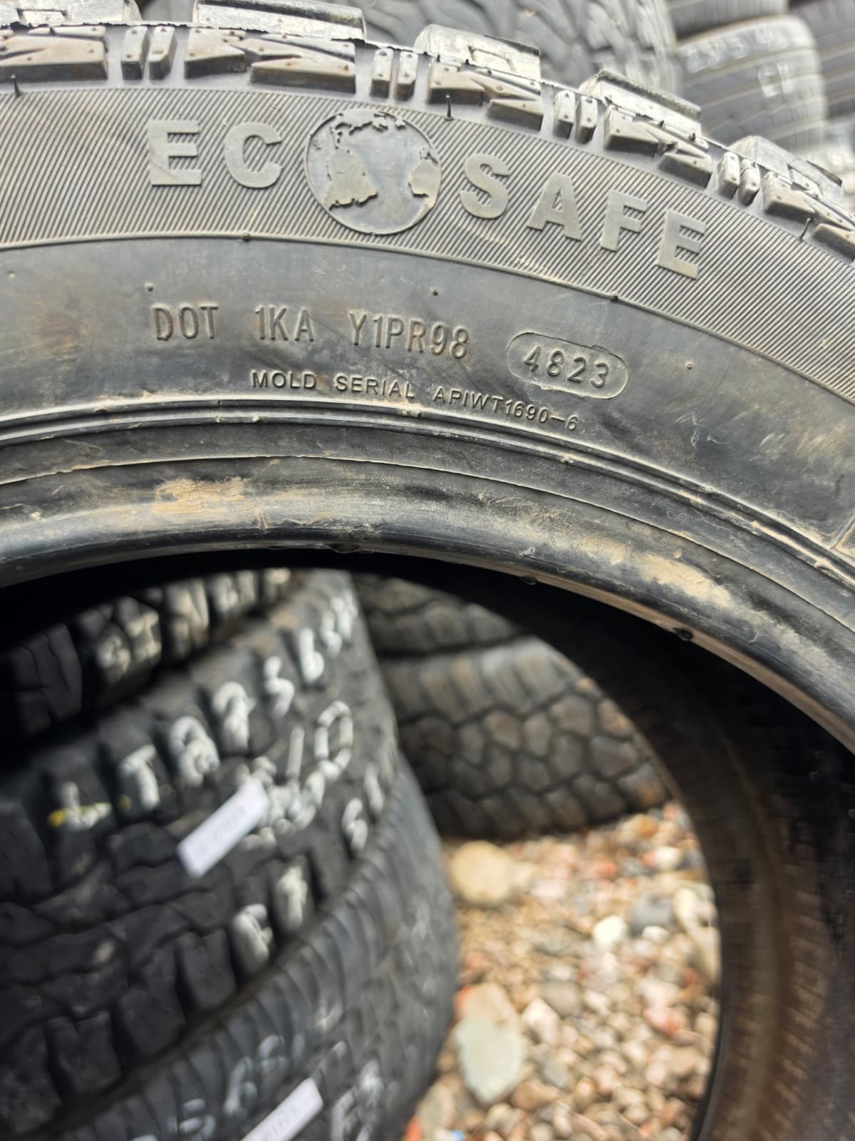 LT33X12.50R20 Single (1 Used Tire) Gladiator QR900