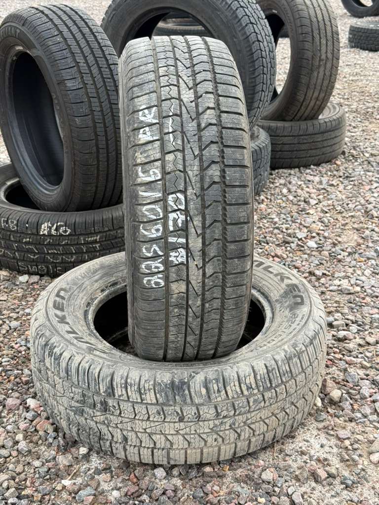 225/60R16 Pair (2 Used Tires) Falken Aklimate