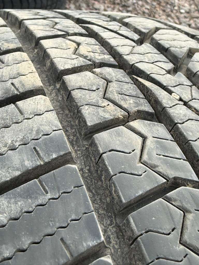 225/60R16 Pair (2 Used Tires) Falken Aklimate