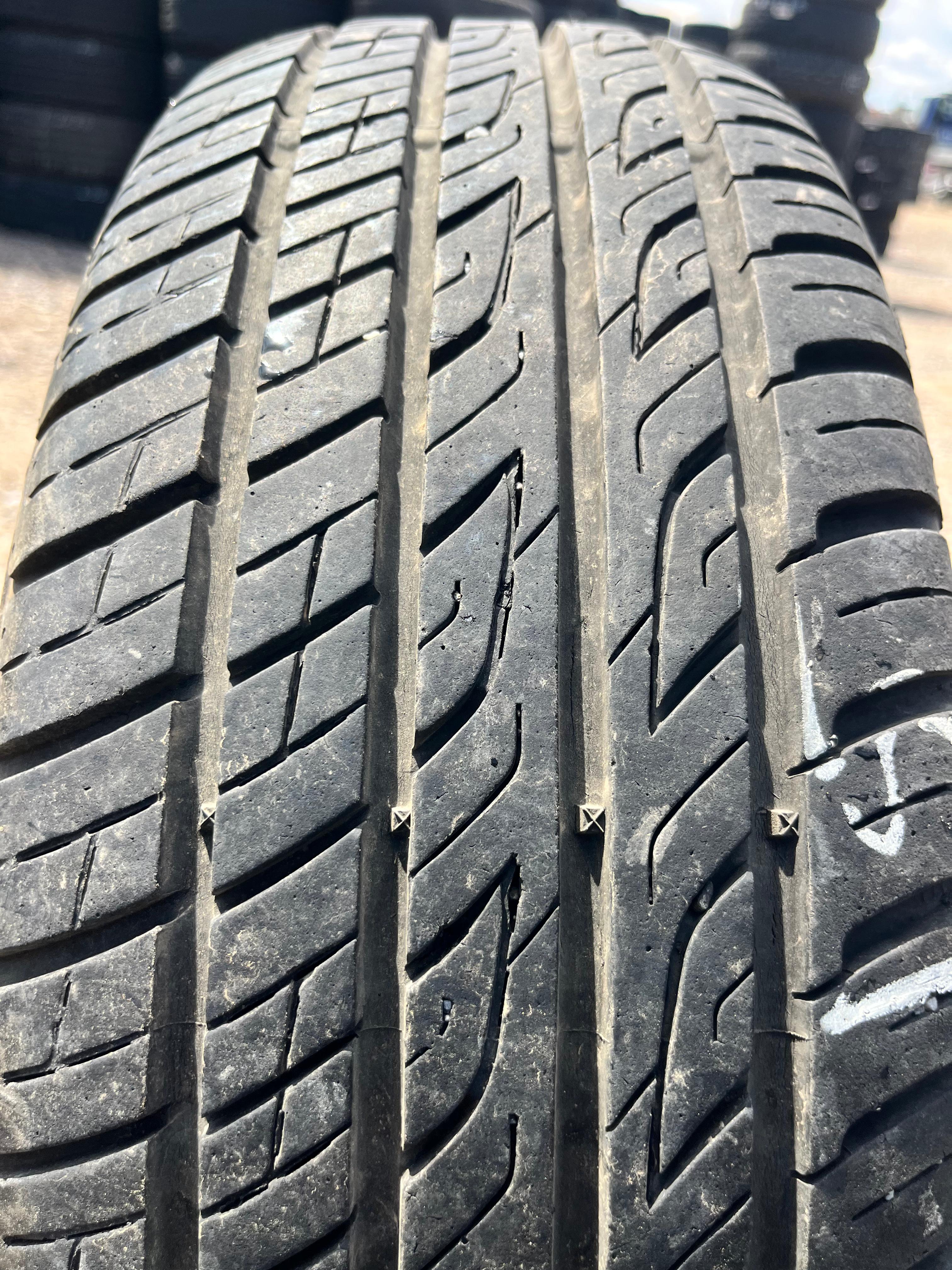 205/65R15 Single (1 Used Tire) Barum Brillantis 2