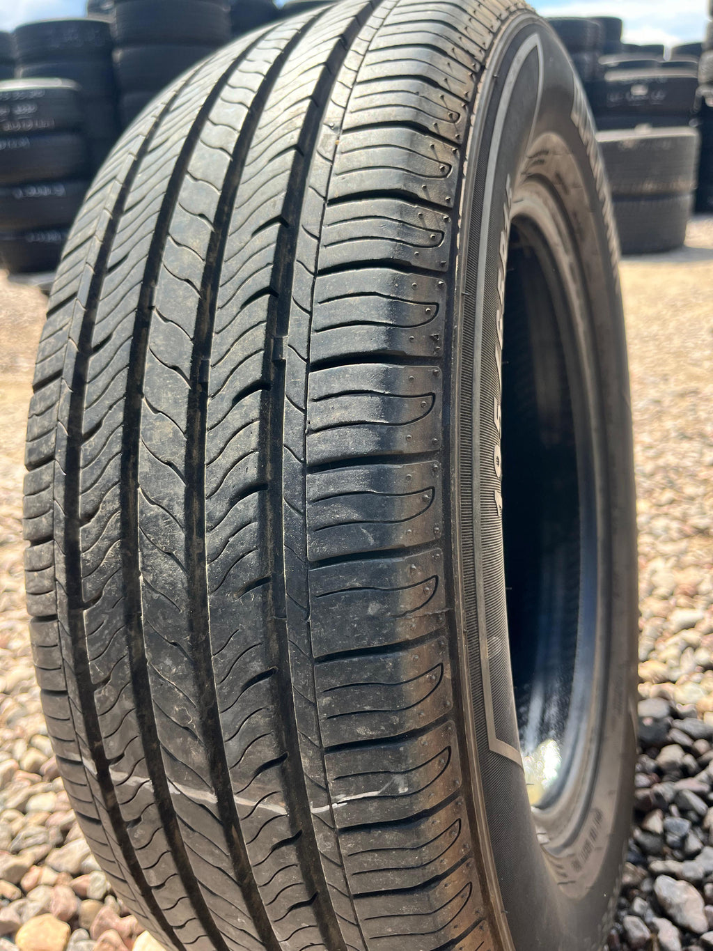 195/65R15 Single (1 Used Tire)  Black Hawk   Street -H (HH11)