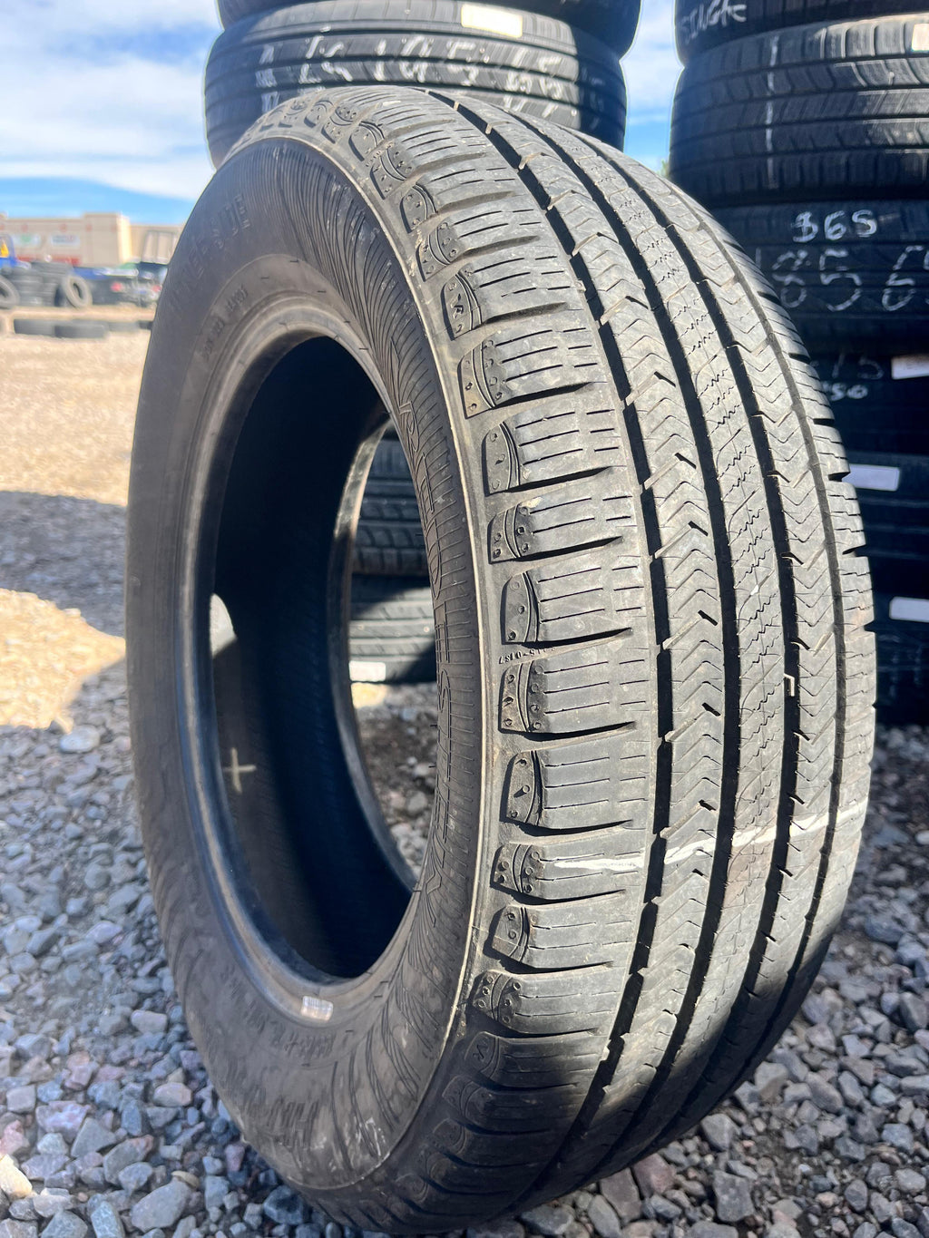 195/65R15 Single (1 Used Tire) Vredestein Hitrac