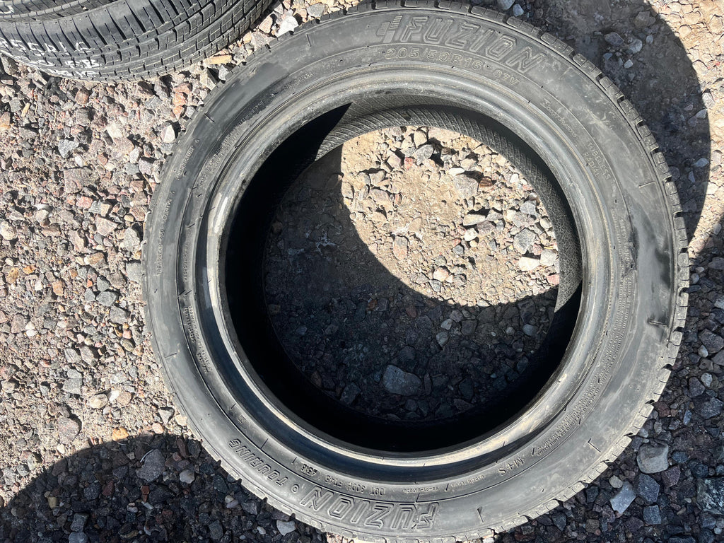 205/50R16 Single (1 Used Tire) Fuzion Touring