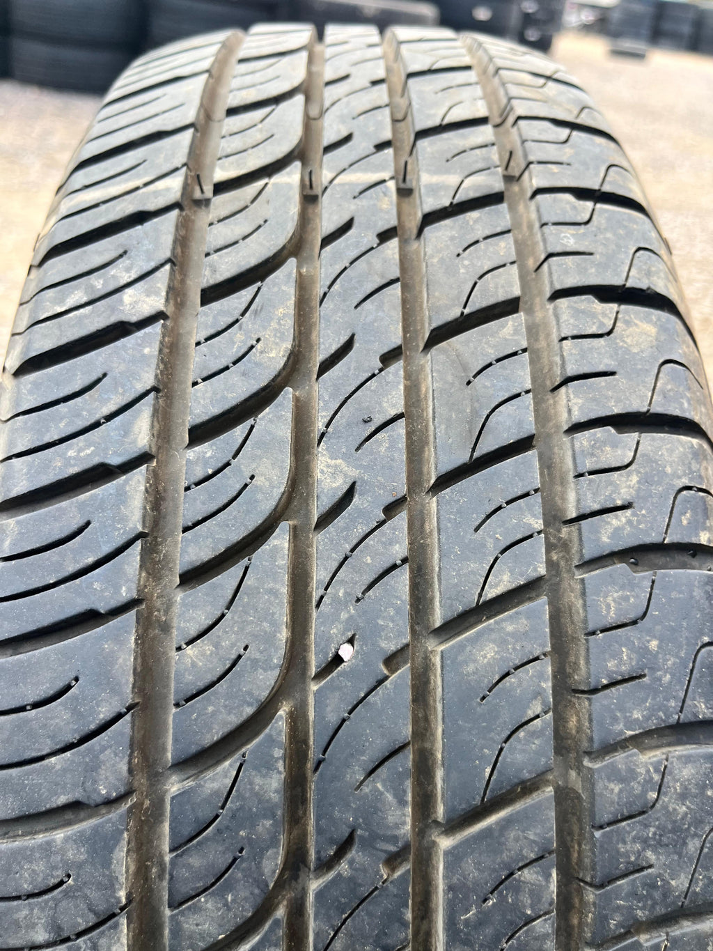 195/65R15Single (1 Used Tire)