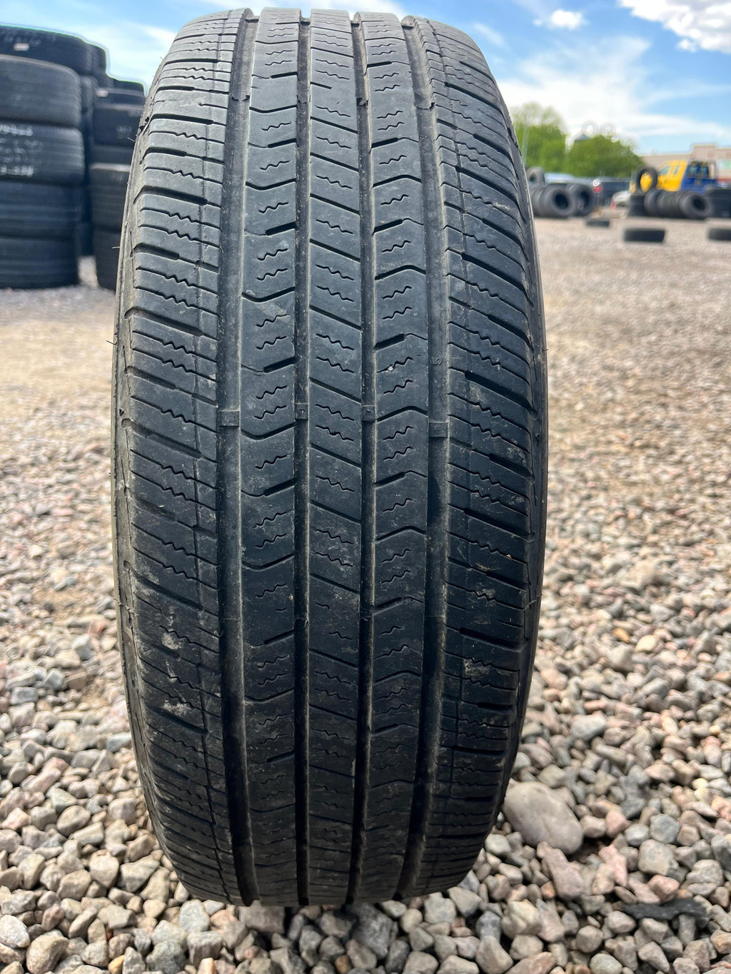 195/65R15 Single (1 Used Tire) Arizonian Silver Edition