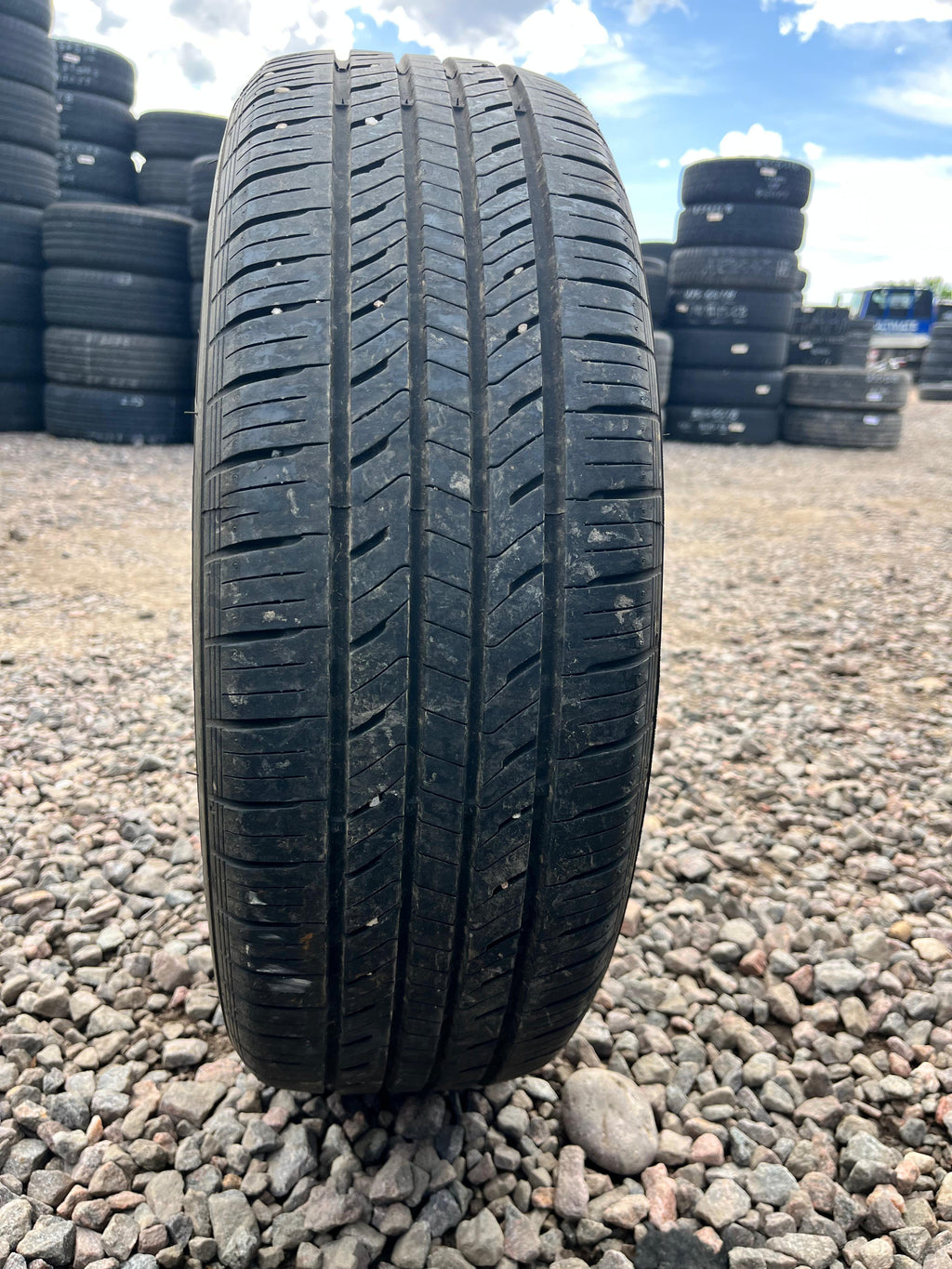 195/65R15 Single (1 Used Tire) Laufenn G Fit AS