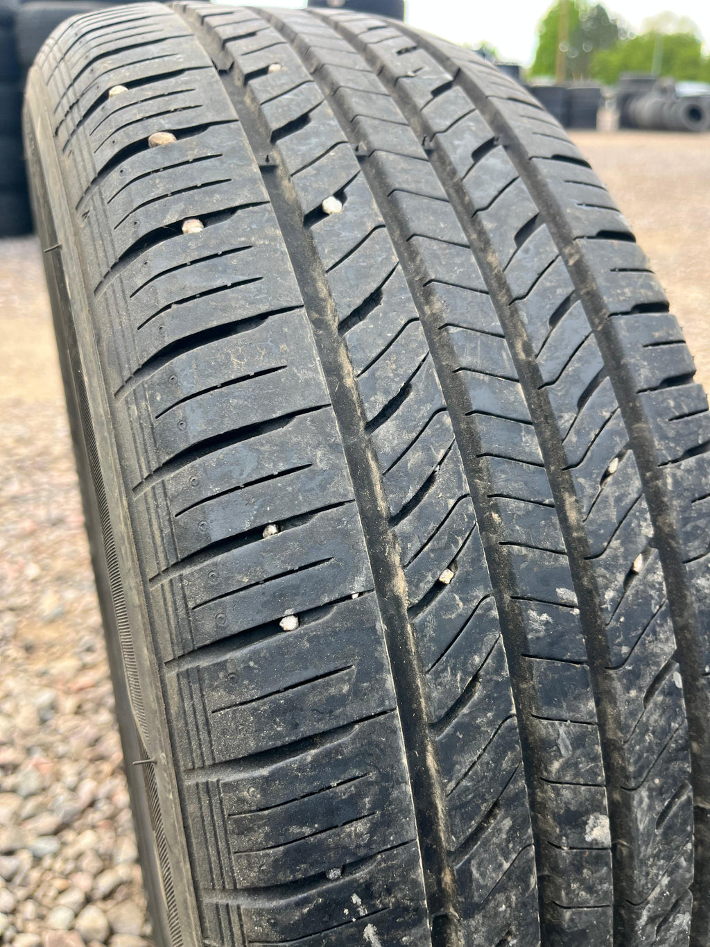 195/65R15 Single (1 Used Tire) Laufenn G Fit AS
