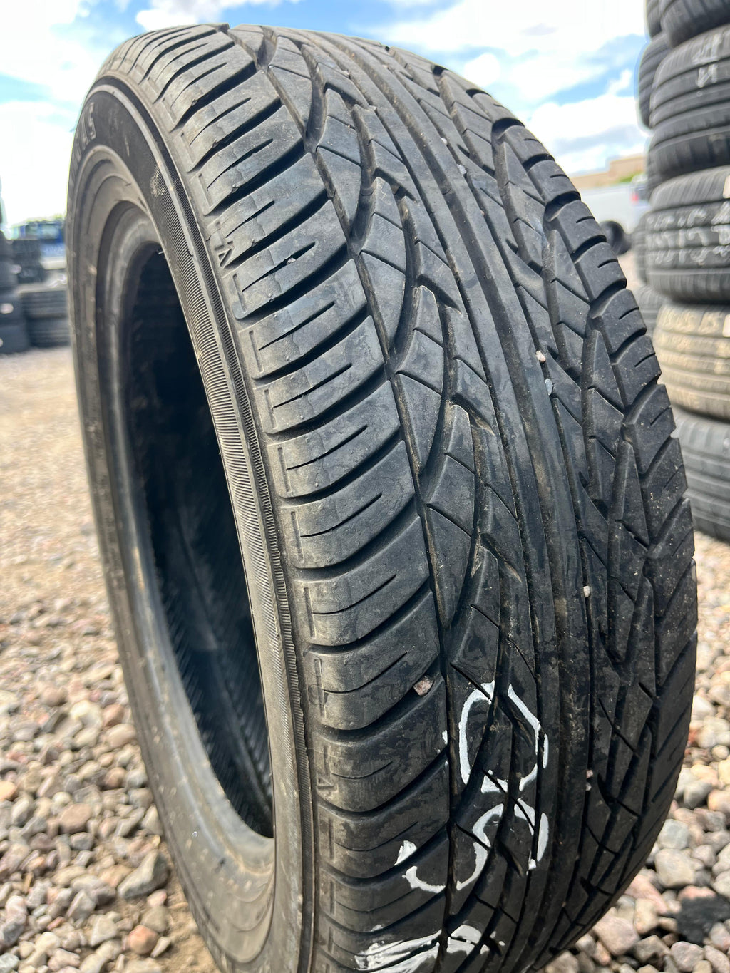 185/60R15 Single (1 Used Tire) Aspen Touring