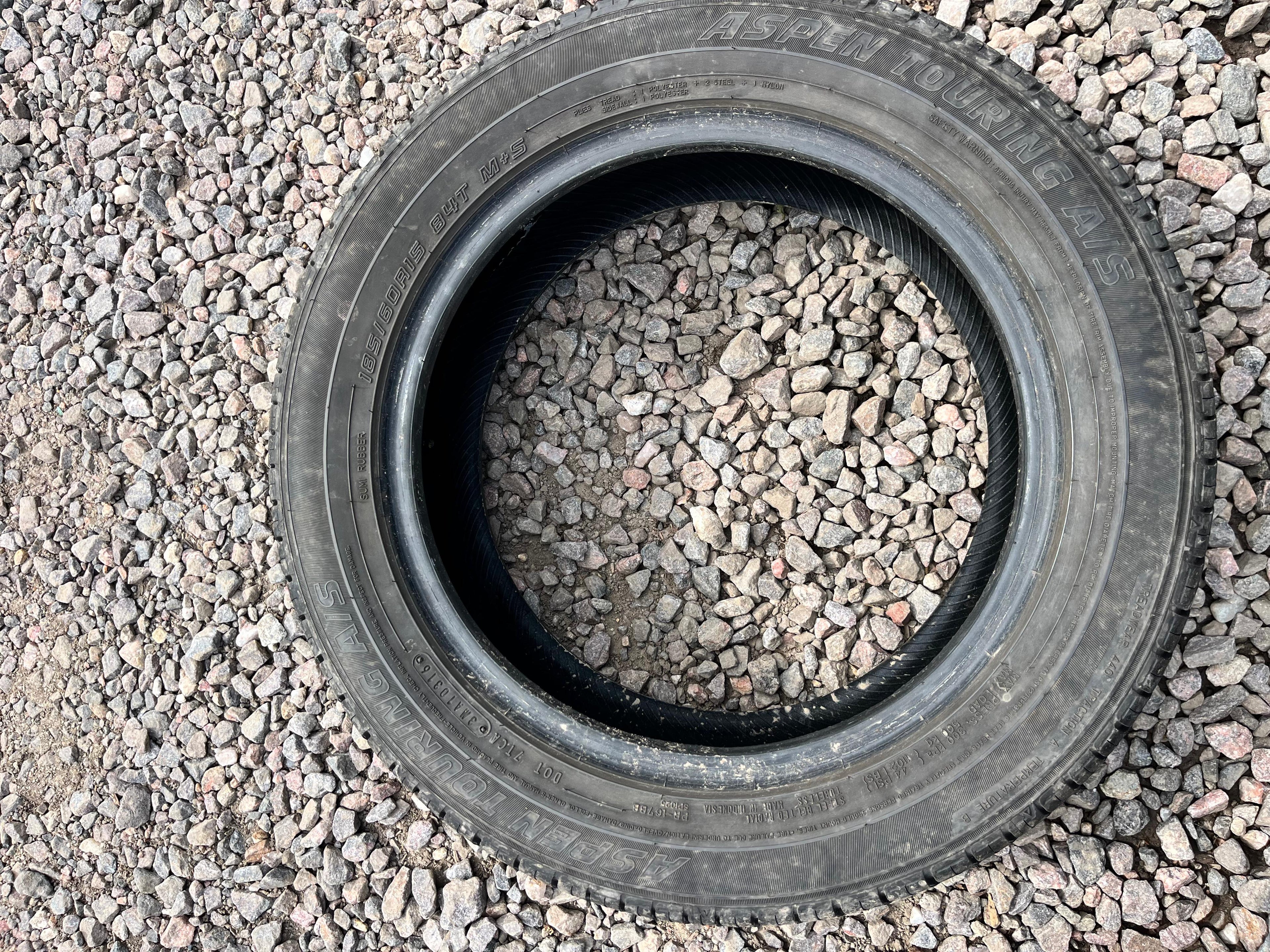 185/60R15 Single (1 Used Tire) Aspen Touring