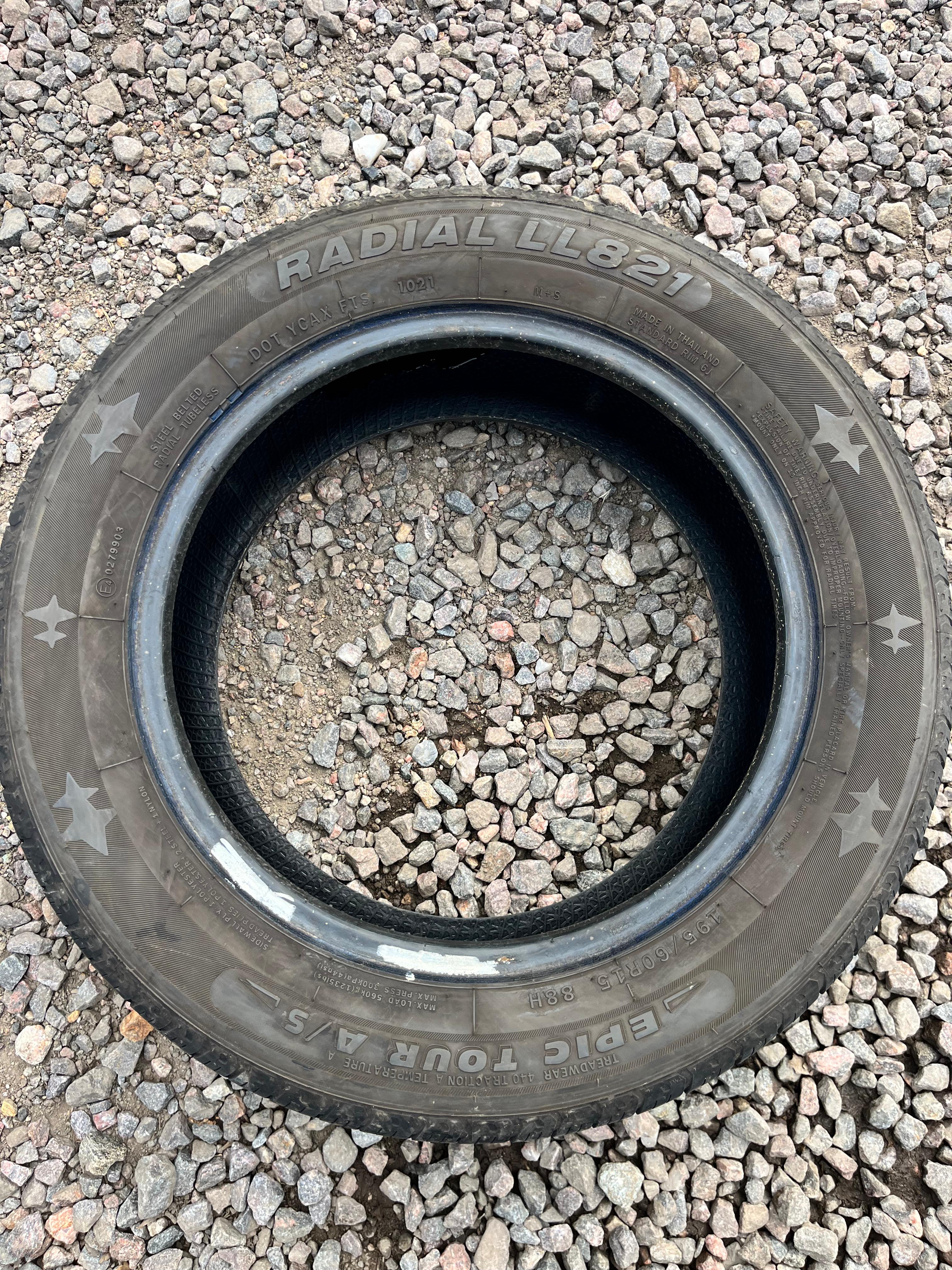195/60R15 Single (1 used Tire) Radial Epic Tour