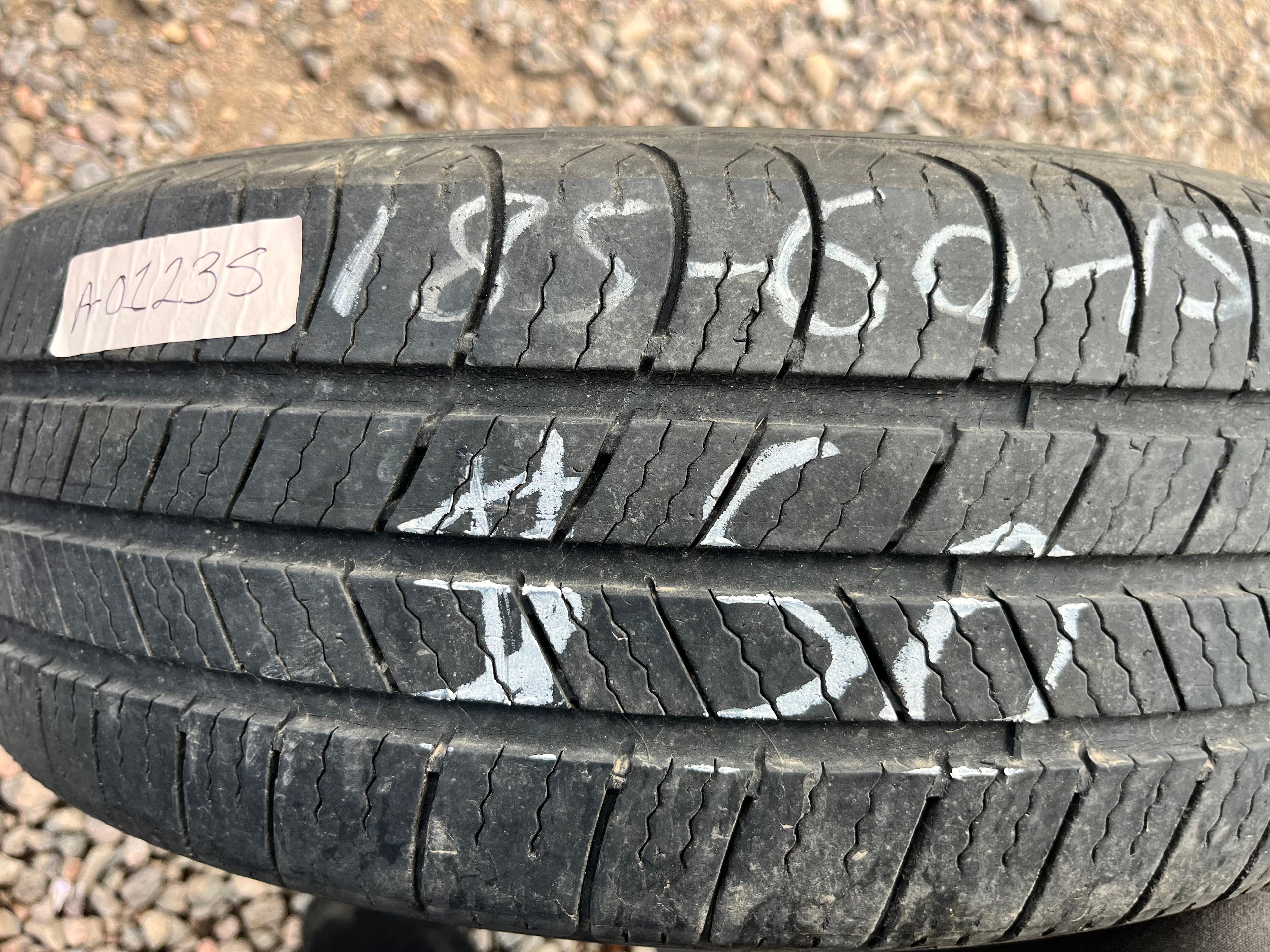185/60R15 Single (1 Used Tire) Michelin Defender