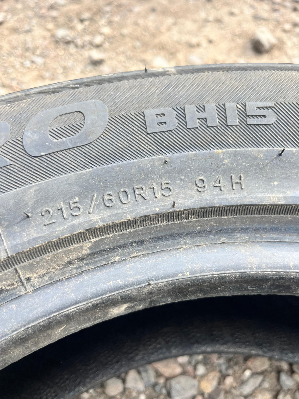 215/60R15 Single (1 Used Tire) BlackLion Cilerro BH15
