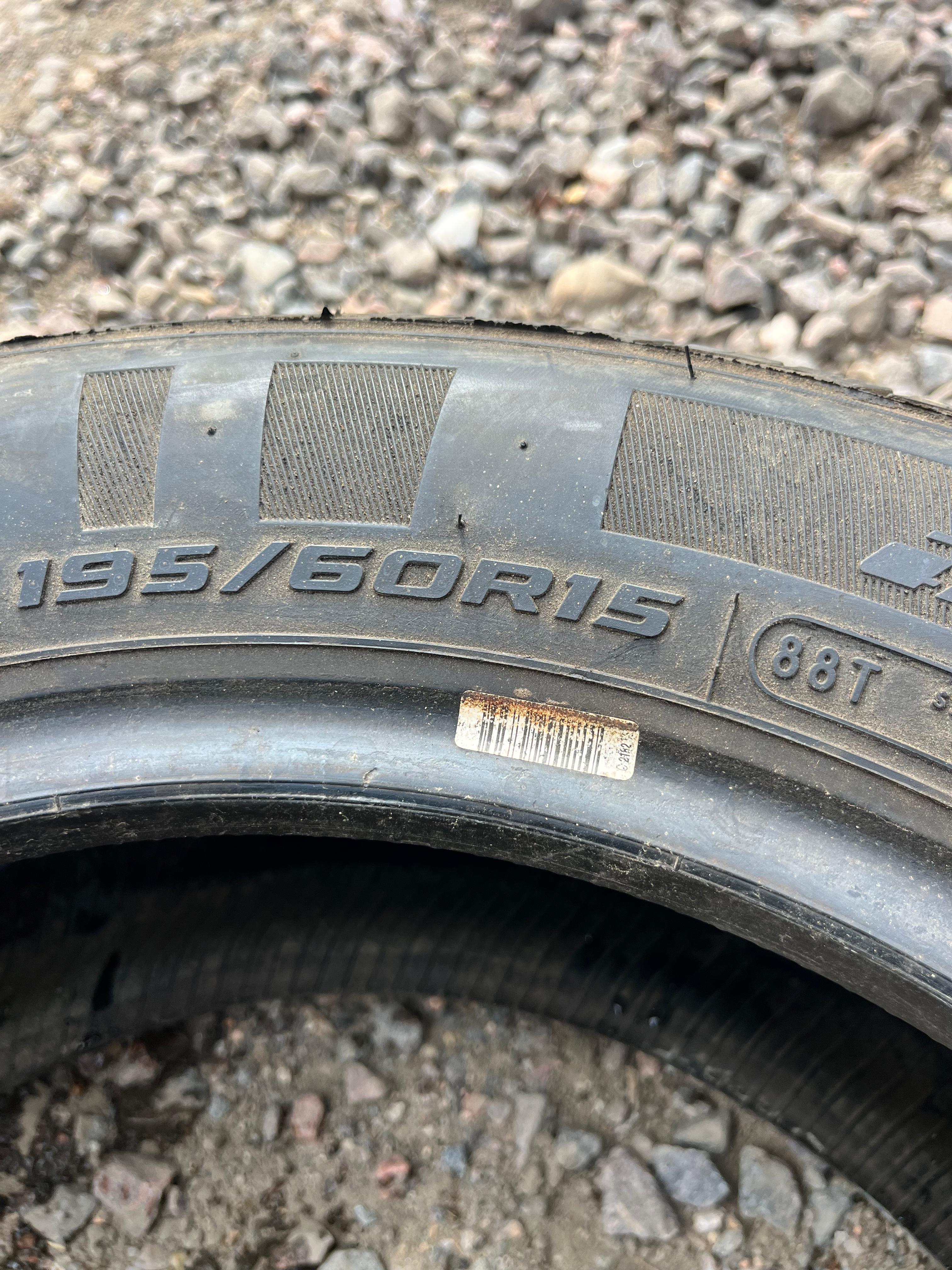 195/60R15 Single (1 Used Tire) CooperTire Evolution Tour