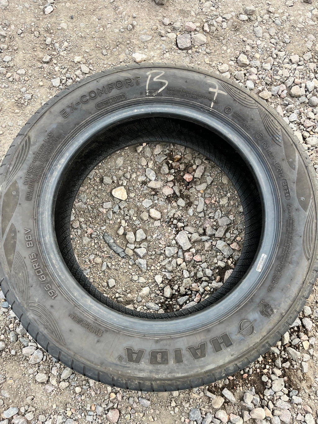 195/60R15 Single (1 Used Tire) Haida Ex Confort