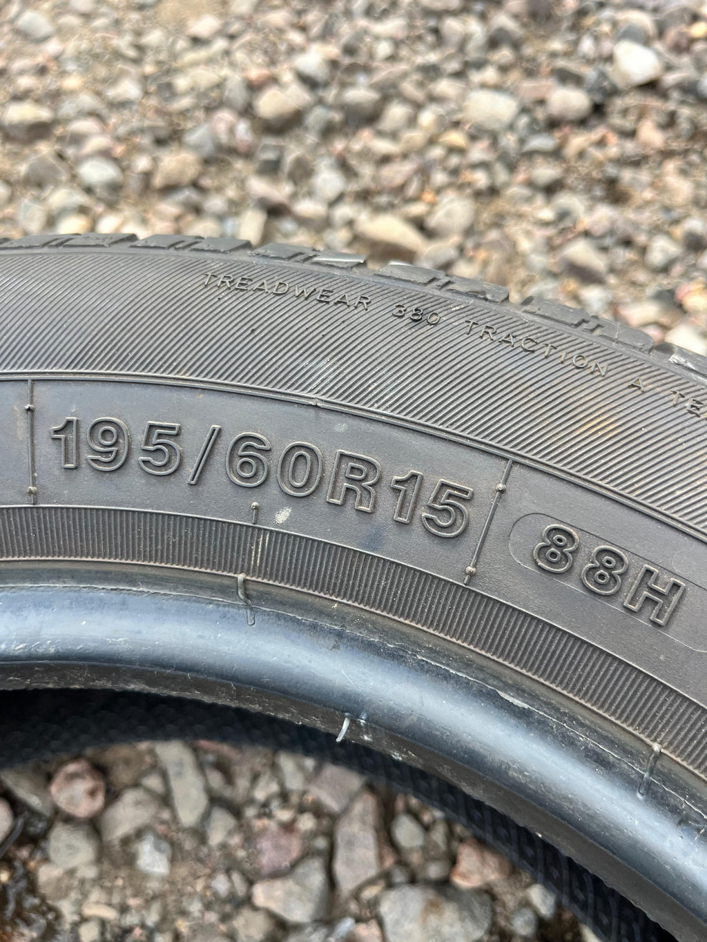 195/60R15 Single (1 Used Tire) FullWay HP 108