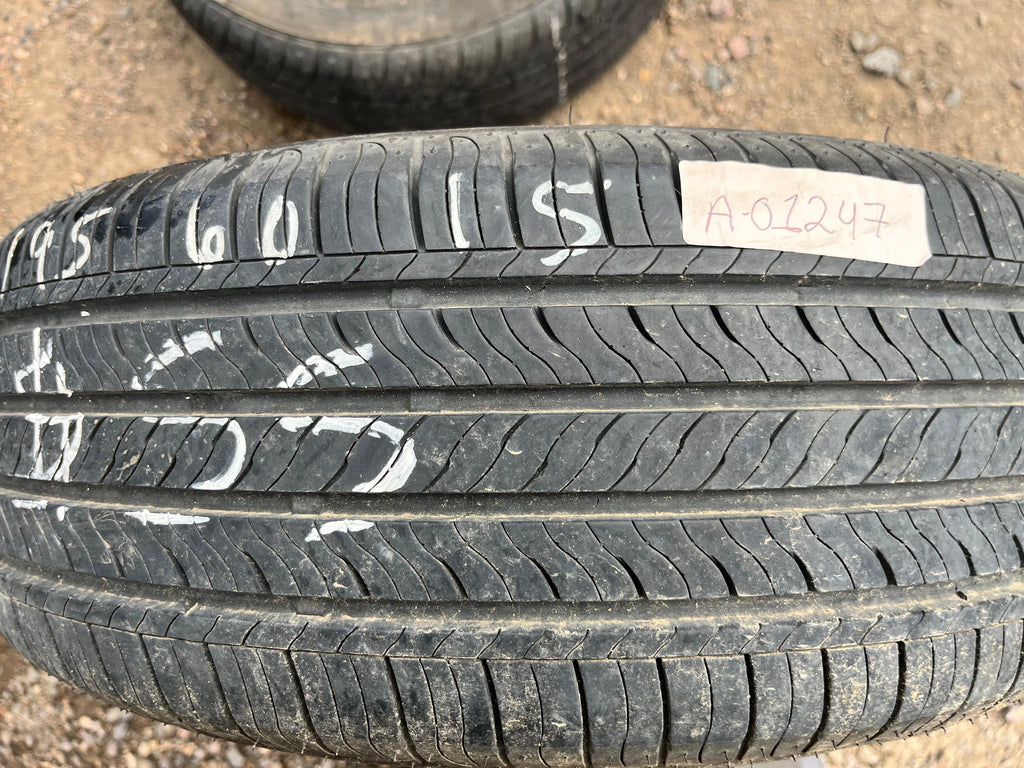 195/60R15 Single (1 Used Tire) BlackHawk Street -H
