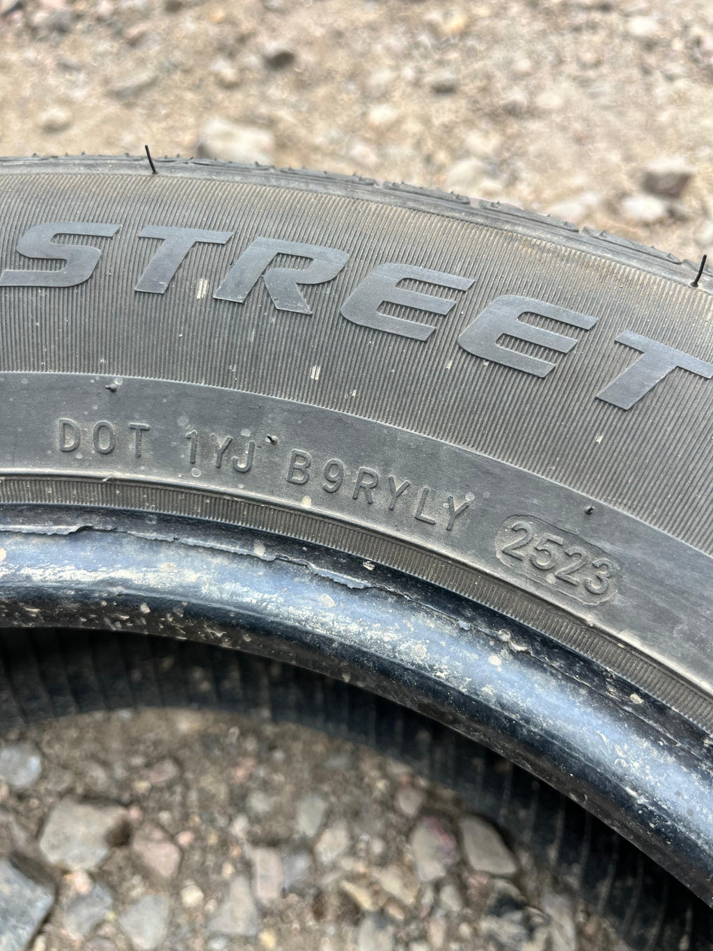 195/60R15 Single (1 Used Tire) BlackHawk Street -H