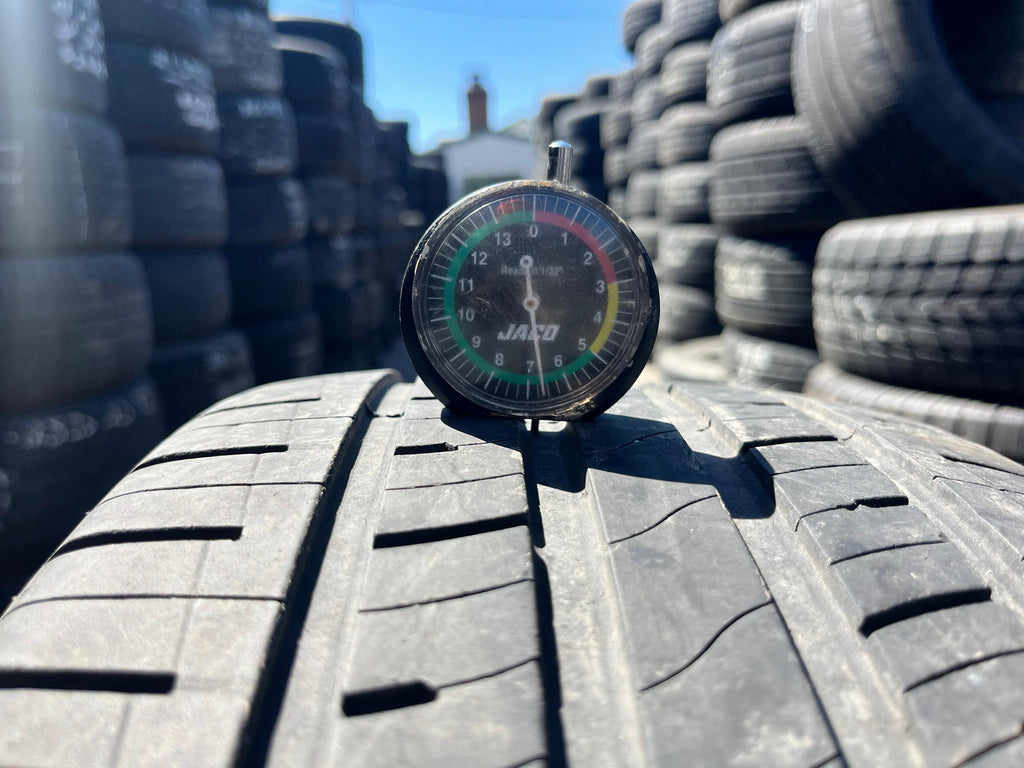 215/55R16 Single (1 Used Tire) Mastercraft Stratus AS