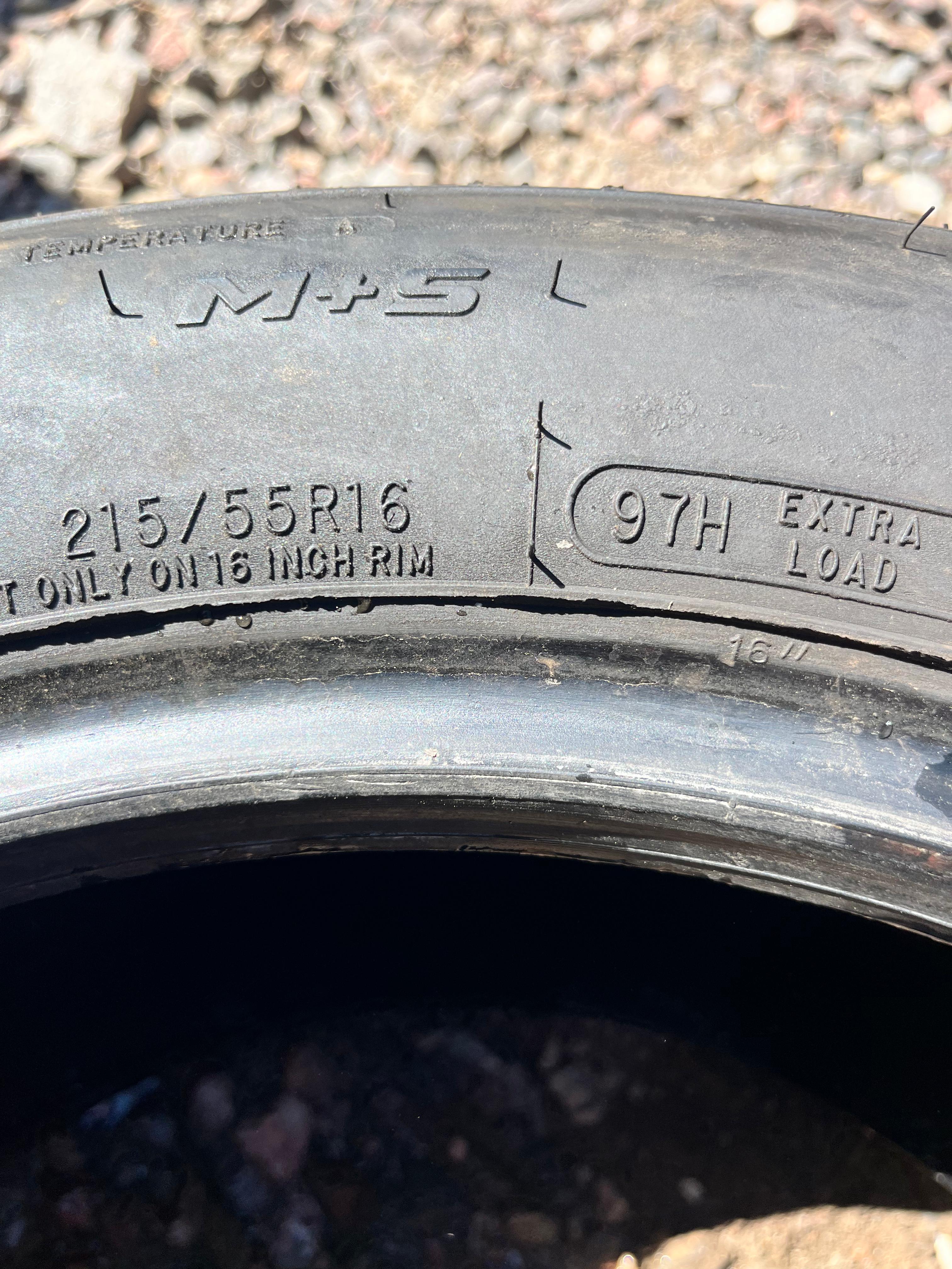 215/55R16 Single (1 Used Tire) Mastercraft Stratus AS