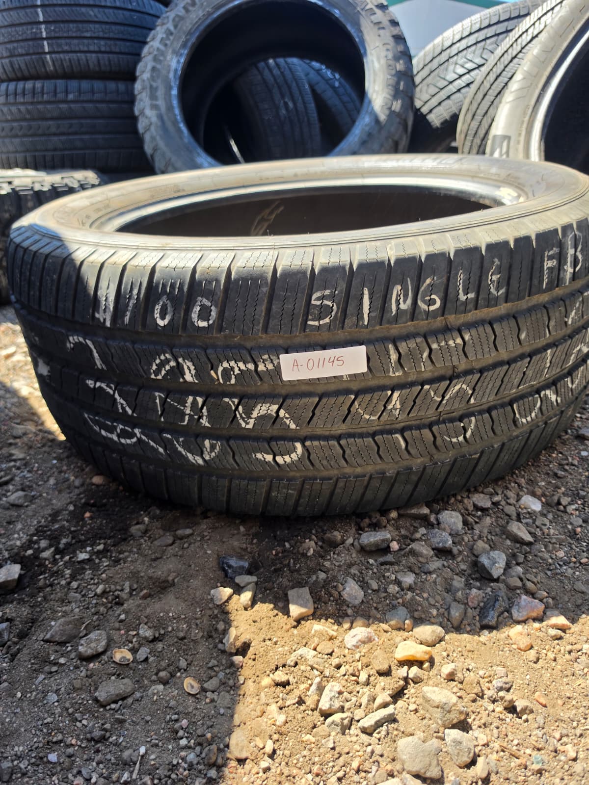 305/45R22 Single (1 Used Tire) Michelin Defender LTX