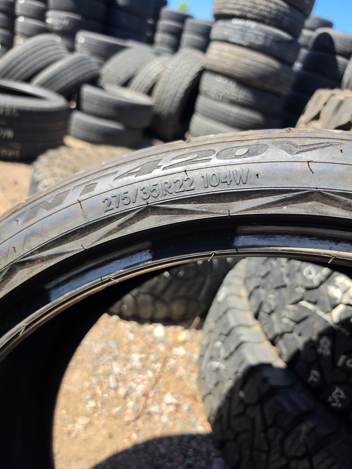 275/35R22 Single (1 Used Tire) Nitto NT420