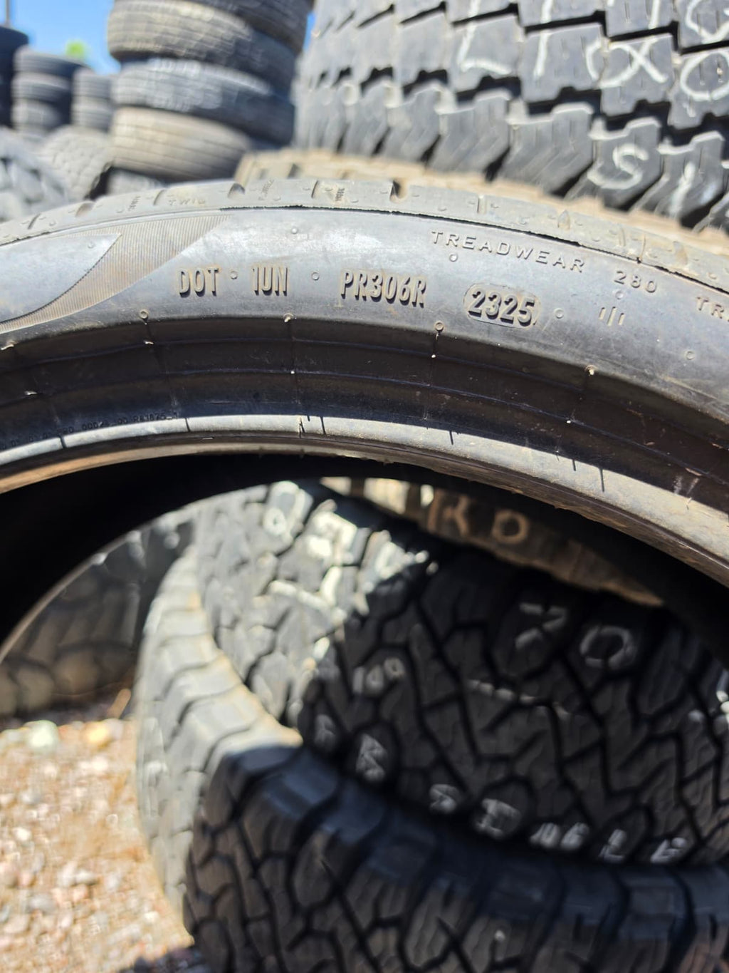 275/35R22 Single (1 Used Tire) Brand: Pirelli P Zero